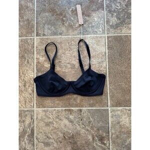 Skims Fits Everybody Unlined Demi Bra Size 32B Onyx